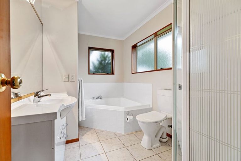 Photo of property in 19 Castlewold Drive, Bethlehem, Tauranga, 3110