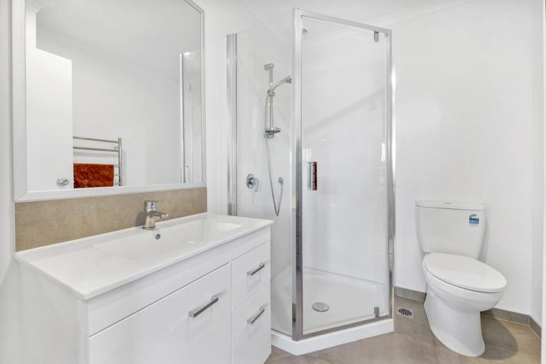 Photo of property in 120 Kuaka Drive, Takanini, 2112