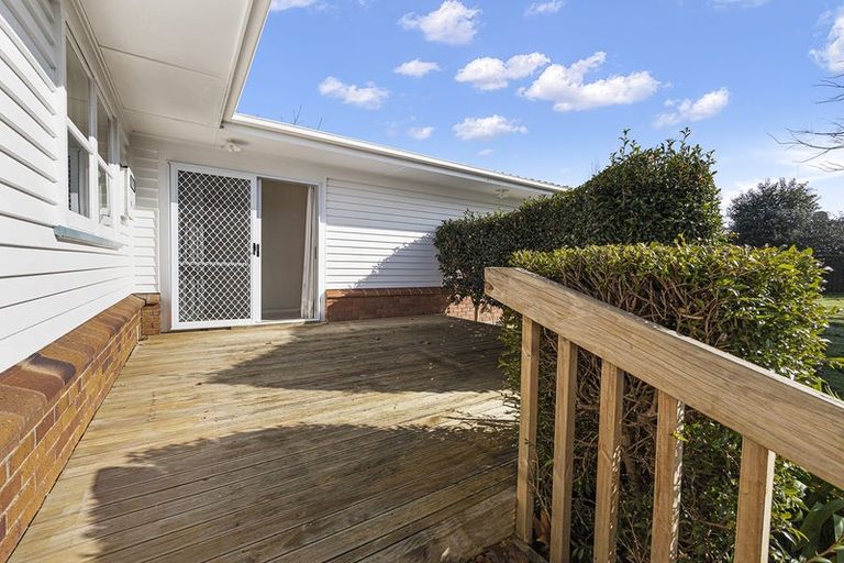 Photo of property in 20 Clare Street, Cambridge, 3434