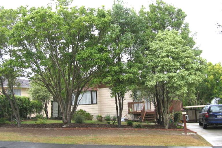 Photo of property in 49 Lavery Place, Sunnynook, Auckland, 0632