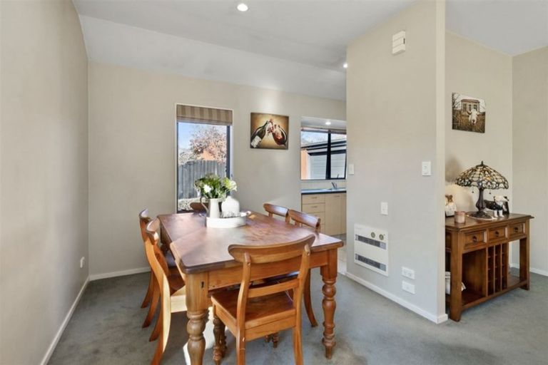 Photo of property in 8 Stroud Lane, Papanui, Christchurch, 8053