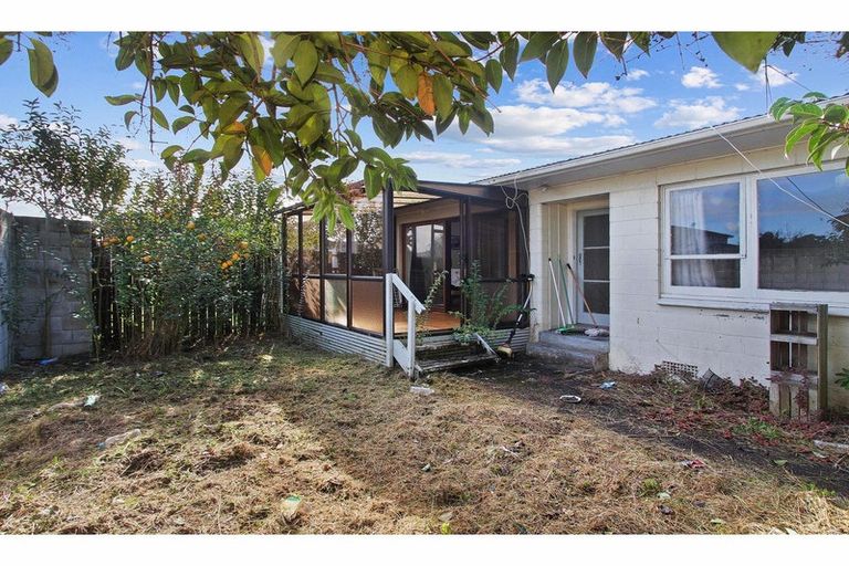 Photo of property in 5/17 Swanson Road, Henderson, Auckland, 0610