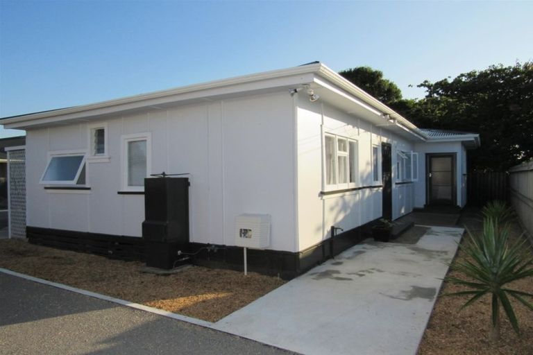 Photo of property in 59 Camberwell Road, Hawera, 4610