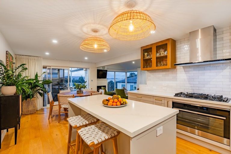 Photo of property in 1/53 Rosario Crescent, Red Beach, 0932