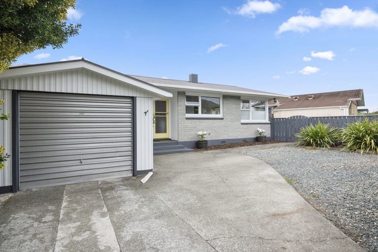 Photo of property in 22 Marlowe Street, Stoke, Nelson, 7011