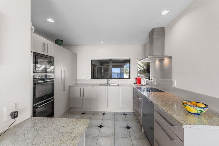 Photo of property in 108 Clovelly Road, Bucklands Beach, Auckland, 2012