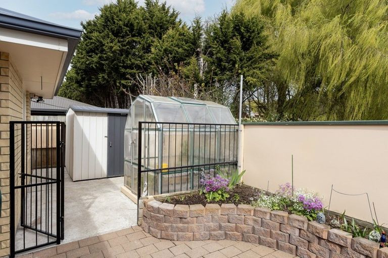 Photo of property in 65 Victors Road, Hoon Hay, Christchurch, 8025