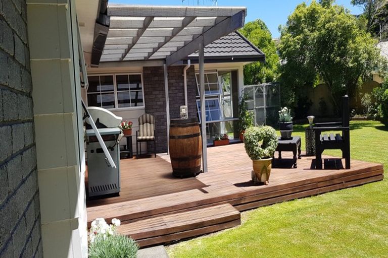 Photo of property in 4 Alley Place, Taradale, Napier, 4112