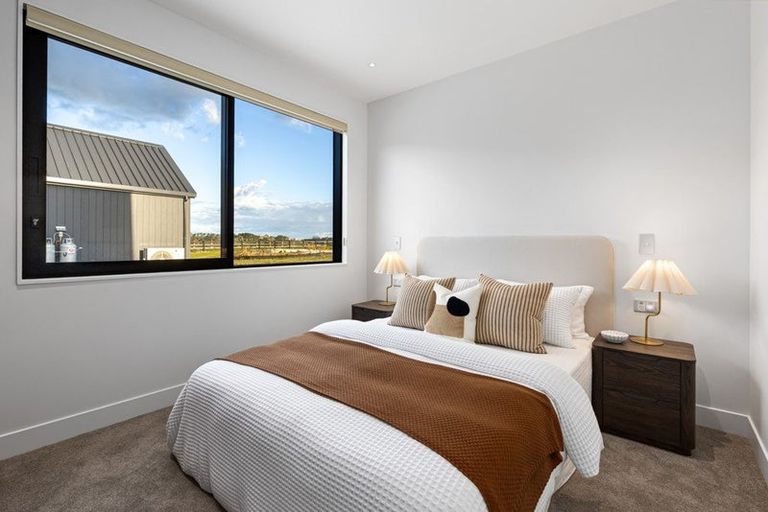 Photo of property in 70 Joseph Dunstan Drive, Taupaki, 0782