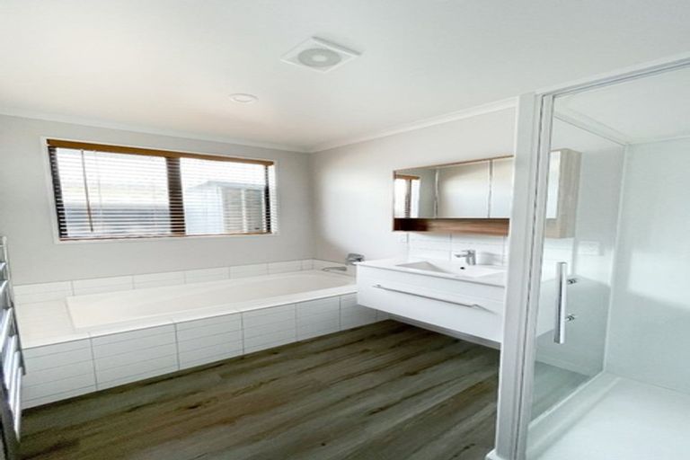 Photo of property in 13 Carrs Road, Wigram, Christchurch, 8025