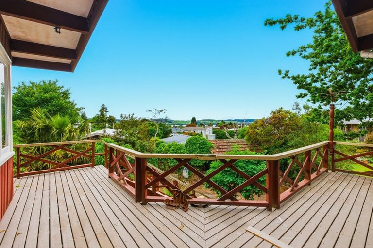 Photo of property in 11 Frederick Street, Two Mile Bay, Taupo, 3330