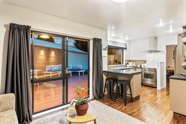 Photo of property in 37 Campbell Avenue, Paraparaumu, 5032