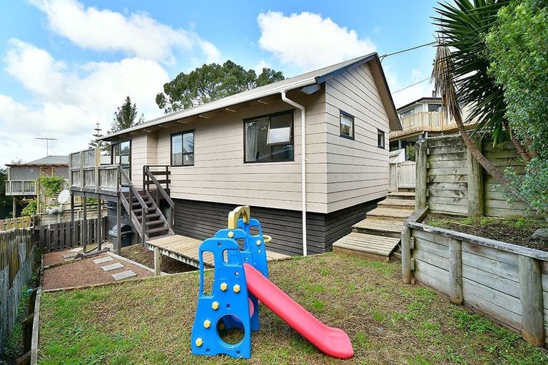 Photo of property in 1/169 Hibiscus Coast Highway, Red Beach, 0932