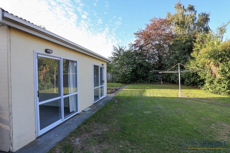 Photo of property in 28 Hillary Crescent, Upper Riccarton, Christchurch, 8041
