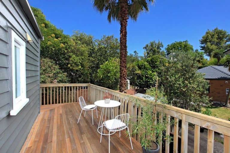 Photo of property in 9 Watea Road, Sandringham, Auckland, 1025