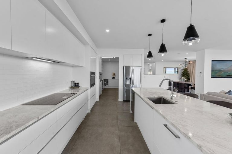 Photo of property in 89a Bleakhouse Road, Howick, Auckland, 2014