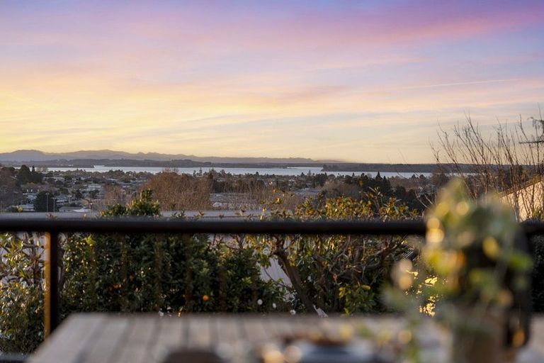 Photo of property in 37 Brookfield Terrace, Brookfield, Tauranga, 3110