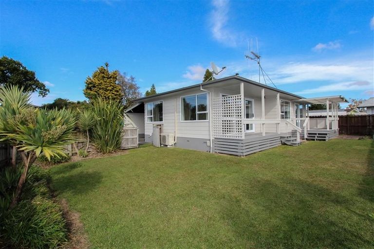 Photo of property in 2 Norfolk Place, Pukete, Hamilton, 3200