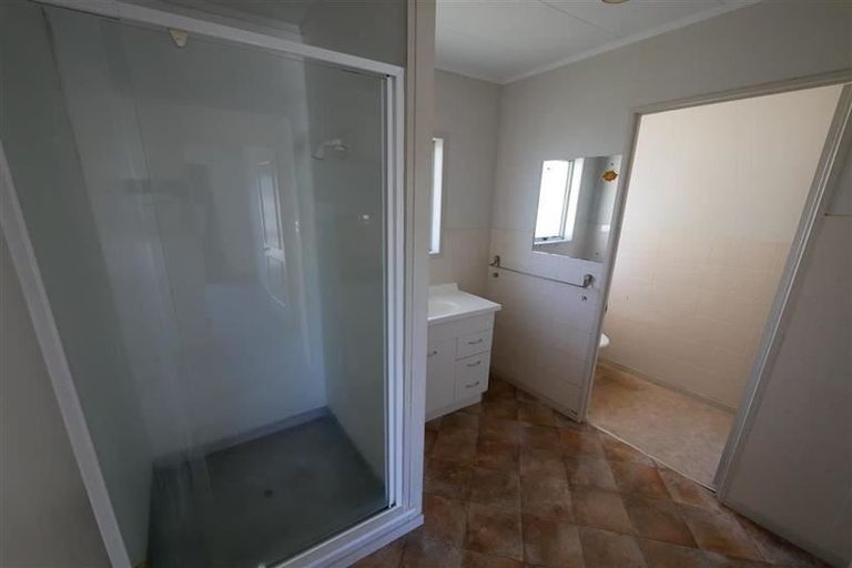 Photo of property in 2/107 Russell Road, Manurewa, Auckland, 2102