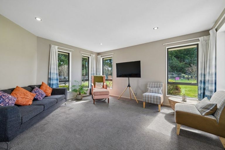 Photo of property in 166 Swamp Road, Loburn, Rangiora, 7472