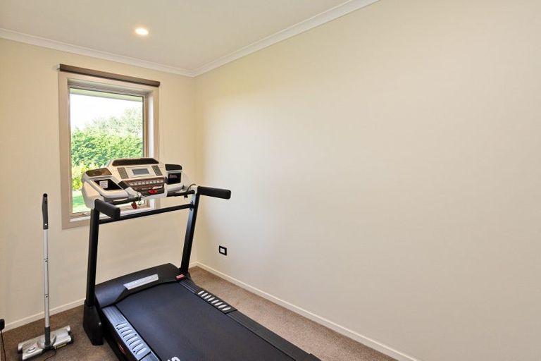 Photo of property in 65 Oteramika Road, Rockdale, Invercargill, 9812