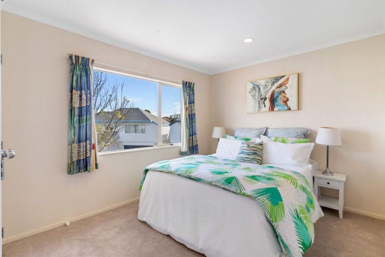Photo of property in 81a Meadowland Drive, Somerville, Auckland, 2014