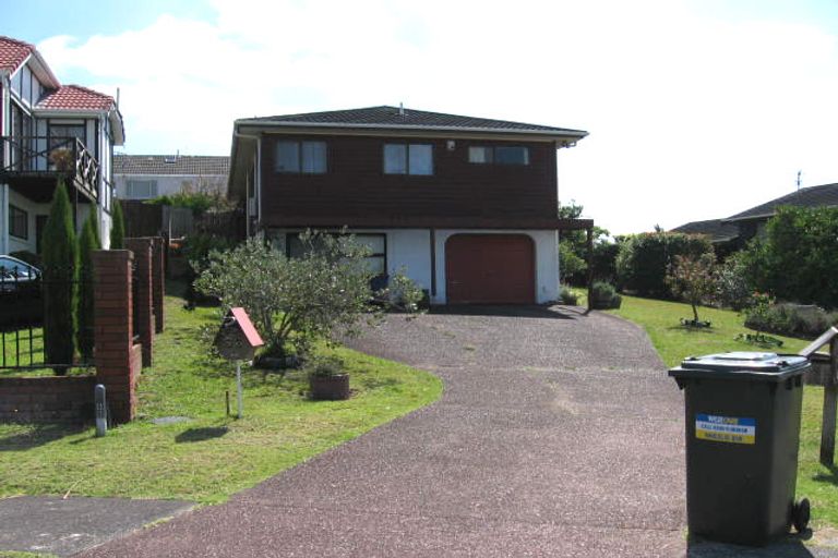 Photo of property in 30 Montclair Rise, Browns Bay, Auckland, 0630