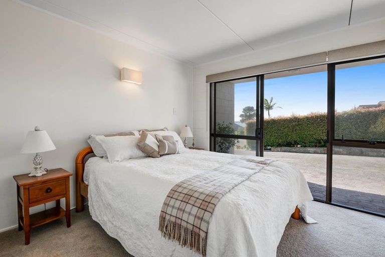 Photo of property in 19 Kahurangi Place, Snells Beach, 0920