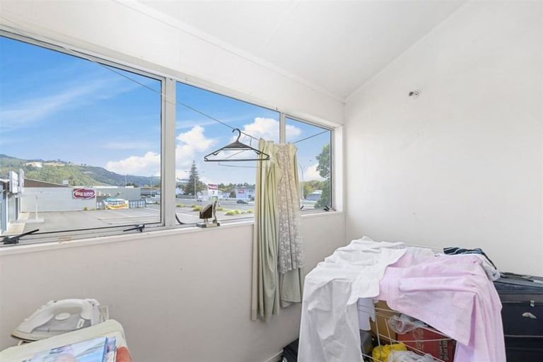 Photo of property in 100 Lake Road, Koutu, Rotorua, 3010