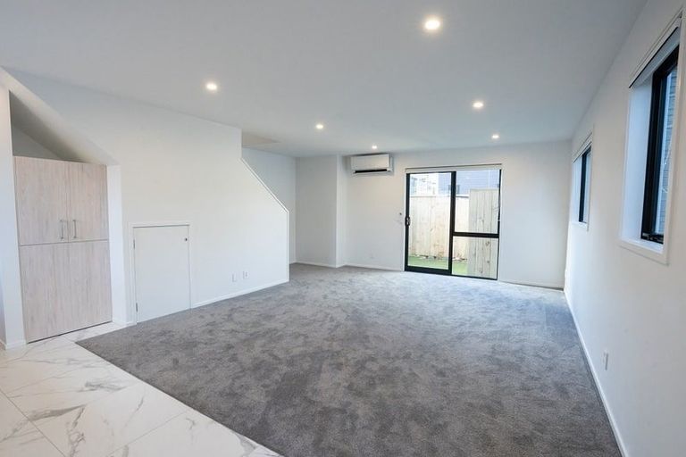 Photo of property in 1/27 Waiwhetu Road, Waiwhetu, Lower Hutt, 5010