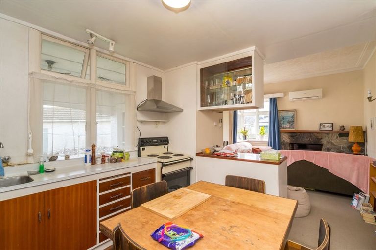 Photo of property in 42 Queens Drive, Saint Kilda, Dunedin, 9012