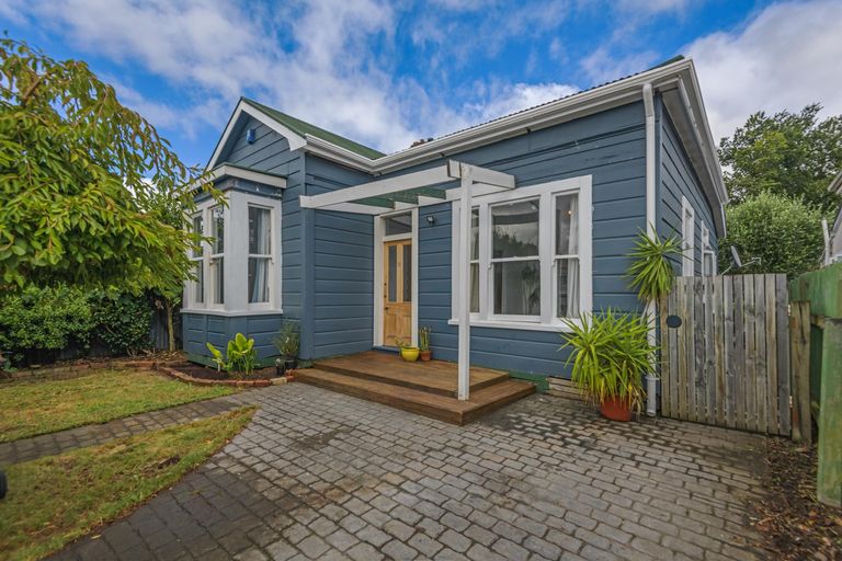 Photo of property in 52 Bourke Street, Palmerston North, 4410
