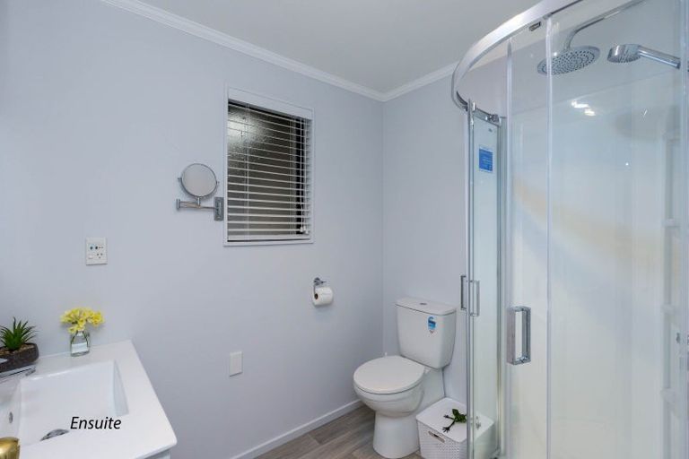 Photo of property in 3 Topaz Street, Birchville, Upper Hutt, 5018