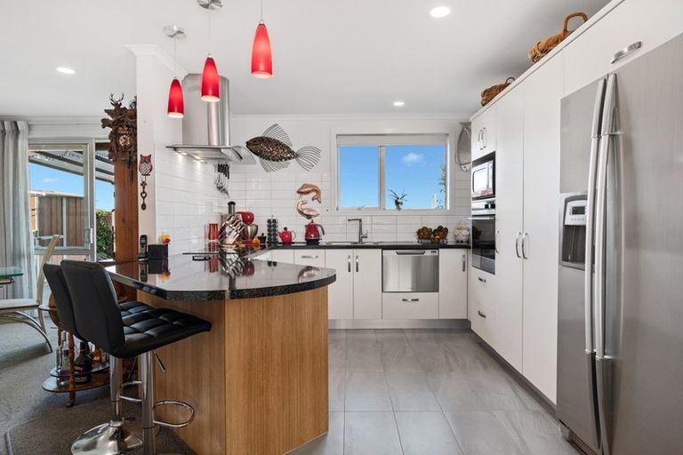 Photo of property in Waterview Estate, 86/4 Greystone Place, Omokoroa, 3114