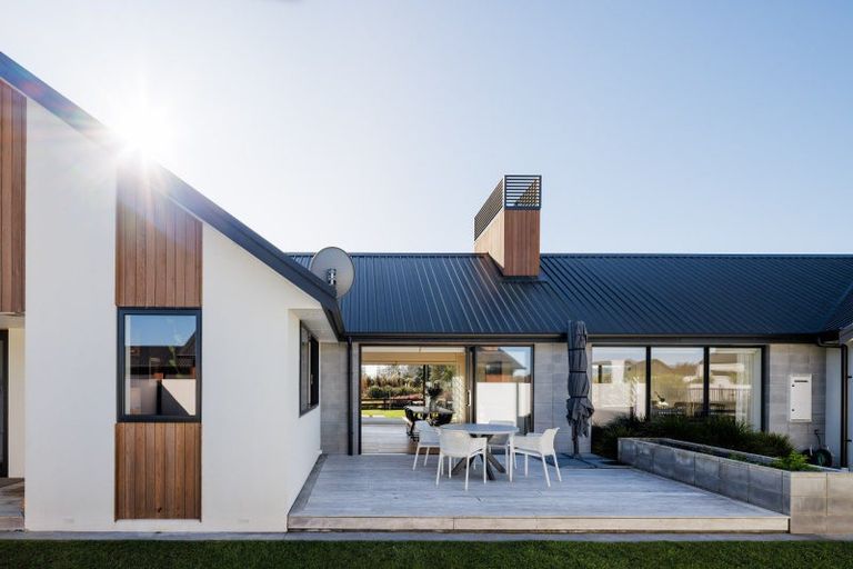 Photo of property in 10 Moemoea Place, Cambridge, 3434