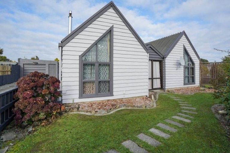 Photo of property in 15 Lauder Crescent, Heidelberg, Invercargill, 9812
