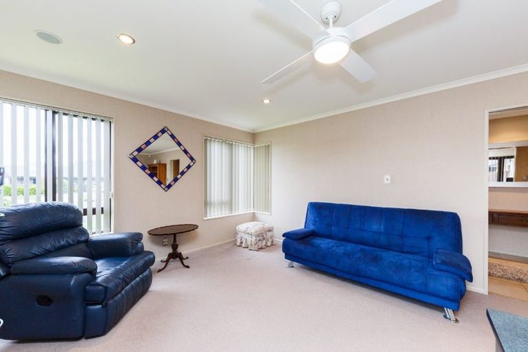 Photo of property in 12 Rodeo Drive, Kelvin Grove, Palmerston North, 4414
