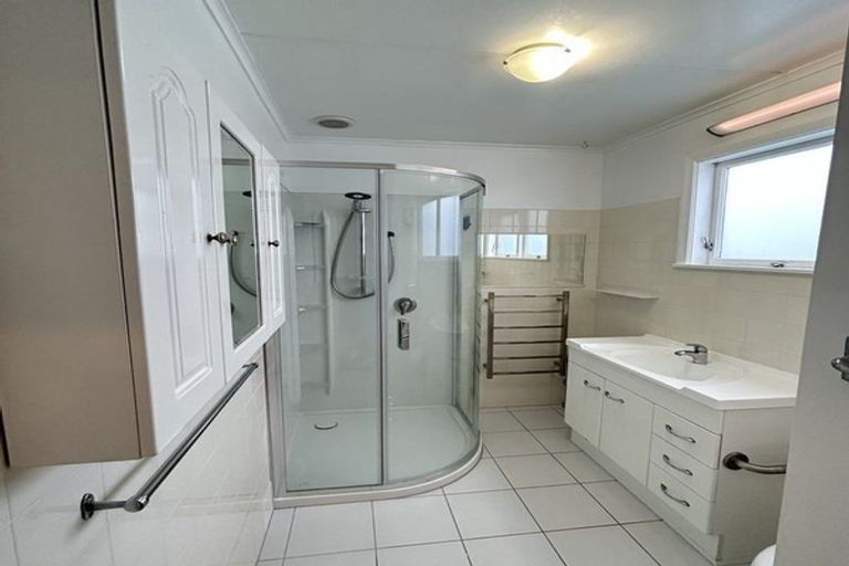 Photo of property in 29 Seatoun Heights Road, Miramar, Wellington, 6022