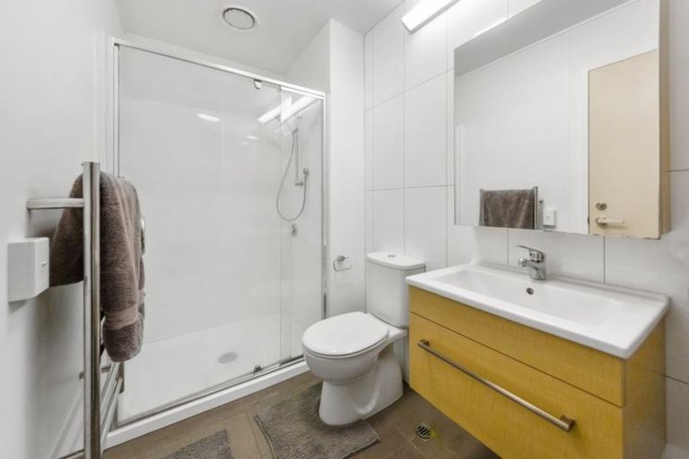 Photo of property in Twin Towers, 707/17 Putney Way, Manukau, Auckland, 2104