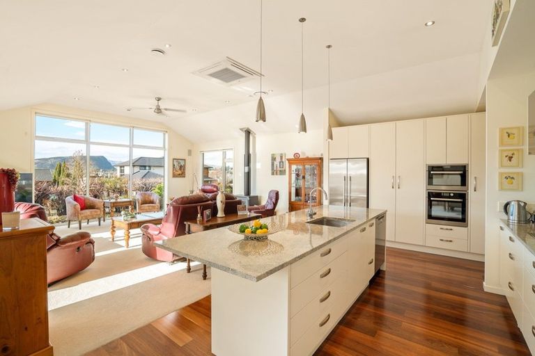 Photo of property in 22 Old Station Avenue, Wanaka, 9305