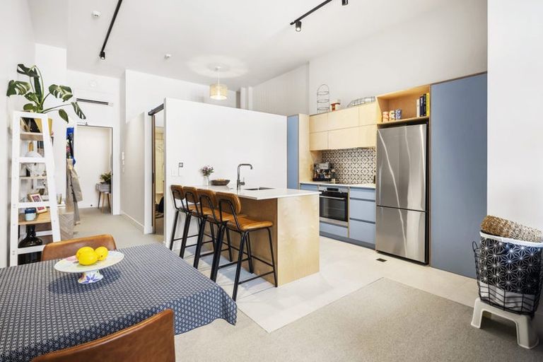 Photo of property in Arco House, 5/45 Cuba Street, Te Aro, Wellington, 6011