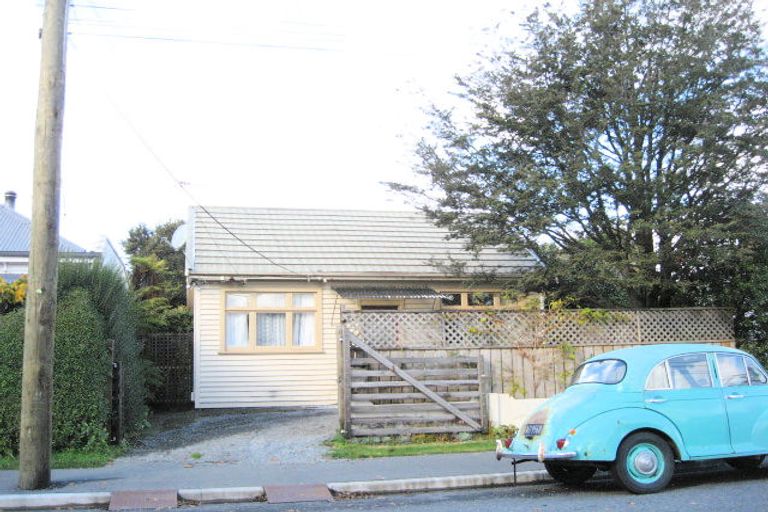 Photo of property in 8 Vienna Street, Waltham, Christchurch, 8023