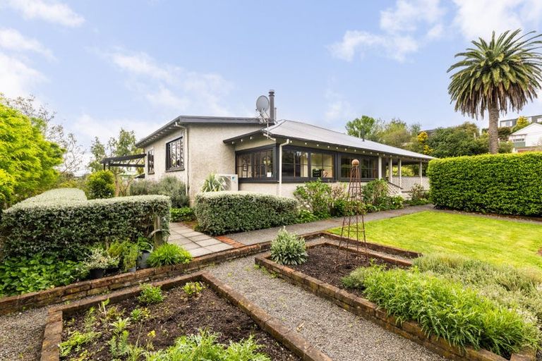 Photo of property in 46 Palmerston Road, Havelock North, 4130