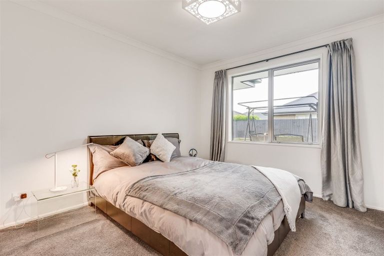 Photo of property in 17 Greenwich Street, Halswell, Christchurch, 8025