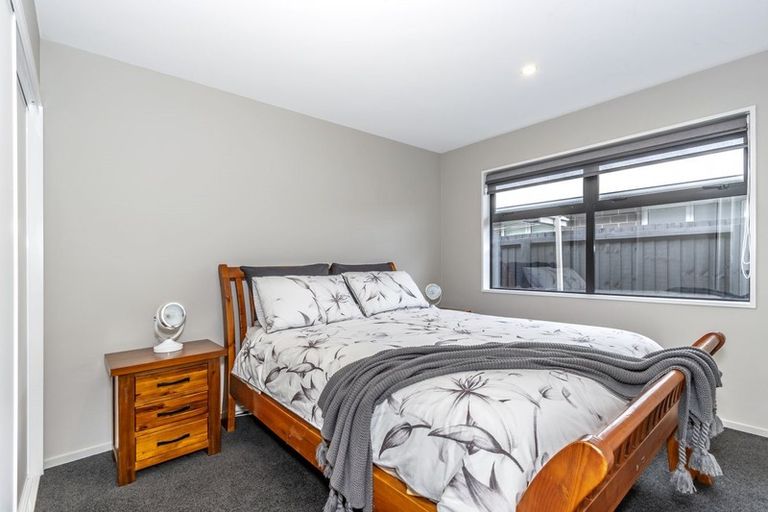 Photo of property in 12 Bargrove Close, Halswell, Christchurch, 8025