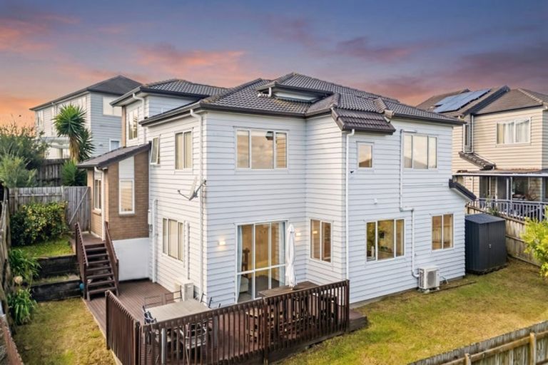 Photo of property in 62 Keri Vista Rise, Papakura, 2110