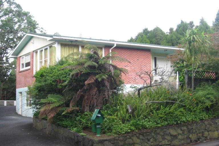 Photo of property in 220 Godley Road, Titirangi, Auckland, 0604