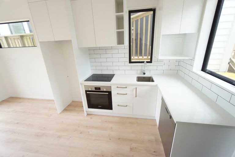 Photo of property in 3/22 Takapu Street, Henderson, Auckland, 0612