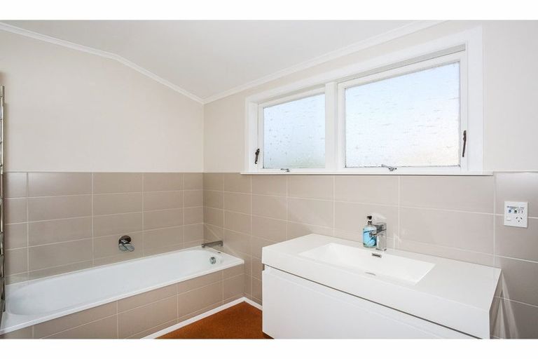 Photo of property in 48 Clark Road, Pahurehure, Papakura, 2113