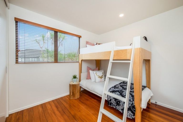 Photo of property in 46 St Michaels Avenue, Point Chevalier, Auckland, 1022